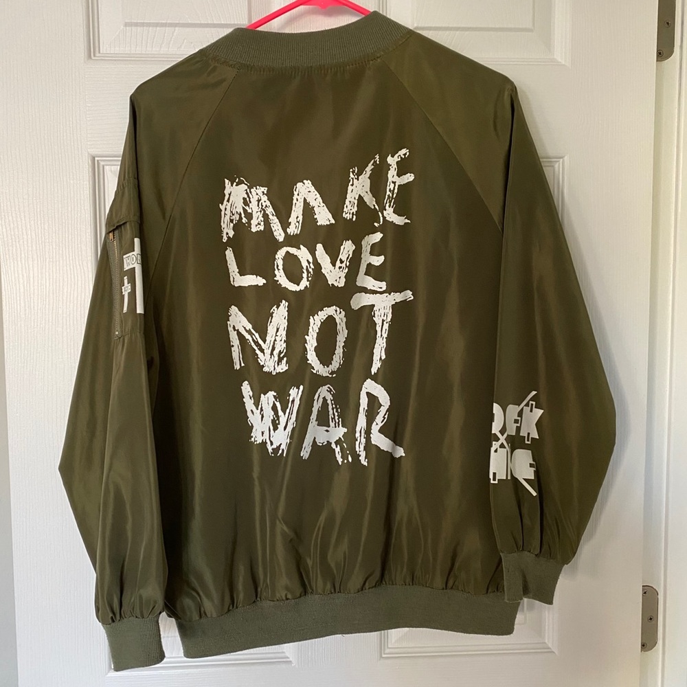 Bomber jacket - Picture 2 of 2